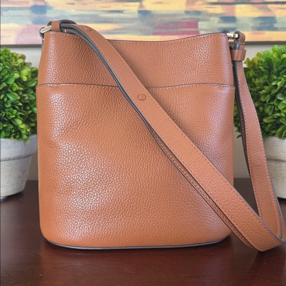 KATE SPADE ♠️ New York 🤎Leila🤎LEATHER CONVERTIBLE SMALL BUCKET BAG 🌟EUC🌟 - Picture 7 of 17